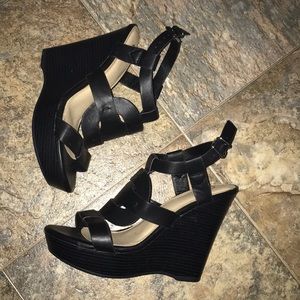Cato Wedges